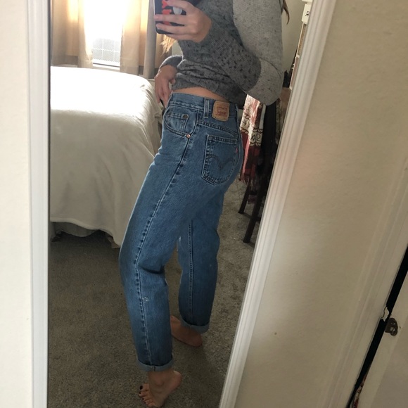 Levi Medium Wash Jeans - Picture 1 of 7